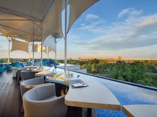 de Vins Sky Seminyak Hotel