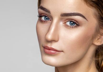 Powder brows + nabehandeling