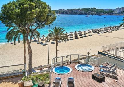 MEGA LAST-MINUTE DEAL! ⚡️ Verblijf in een 4*-hotel op Mallorca in Magaluf incl. vlucht transfer en ontbijt, halfpension of all-inclusive