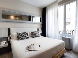 Petit Palace Triball