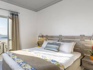 Caldera's Dolphin Suites