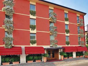 8 daagse vliegvakantie naar Cortina in garda, italie