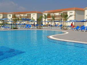 Tsokkos Paradise Village Aparthotel