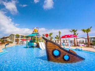 Caretta Paradise Hotel & Waterpark