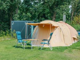 Kampeerplaats met priv&eacute; sanitair