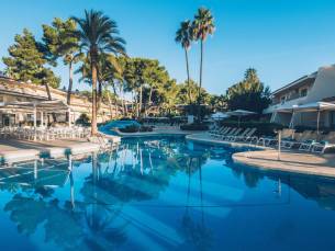 8 daagse vliegvakantie naar Iberostar Waves Pinos Park in font de sa cala, spanje