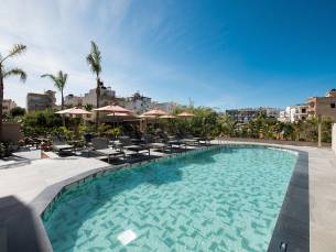 Cosmeen Lifestyle Boutique Stay