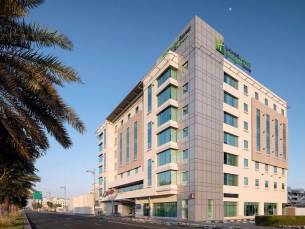 8 daagse vliegvakantie naar Holiday Inn Express Jumeirah in dubai, verenigde arabische emiraten