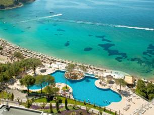 Aria Claros Beach & Spa Resort