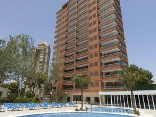 Levante Lux