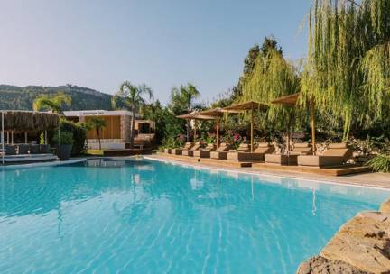 Kouros Exclusive Hotel & Suites