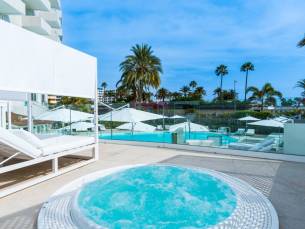 Volledig gerenoveerd 4*-hotel op het populaire eiland Gran Canaria incl. ontbijt of halfpension