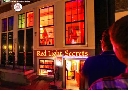 Entree Red Light Secrets