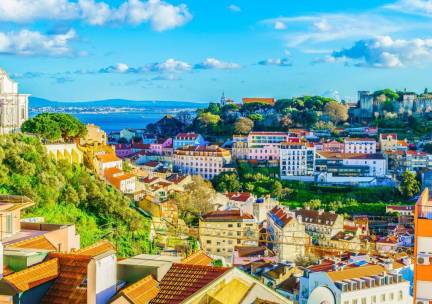 Ga op avontuur door het authentieke Portugal tijdens een Fly & drive incl. vlucht, huurauto en hotels met ontbijt!