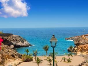 Genieten van de Canarische zon in Puerto de la Cruz, Tenerife incl. vlucht, transfer en ontbijt