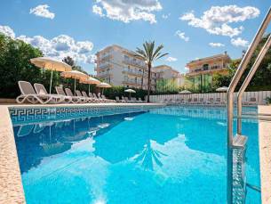 azuLine Bahamas en Bahamas II