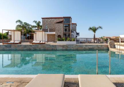 Costa Lindia Beach Resort
