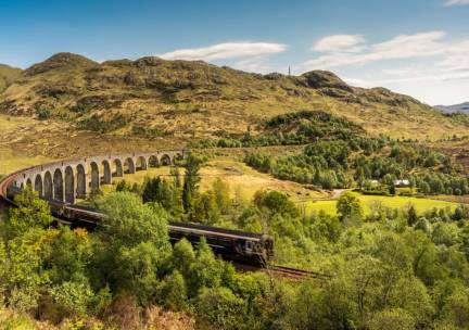 Fly & train Schotland incl. vlucht, ontbijt en treins