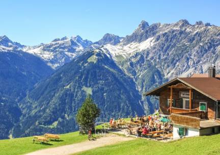 Geniet van de adembenemende natuur in St. Gallenkirch incl. ontbijt en dagelijks 4-gangendiner + onbeperkt drankjes