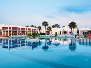 Maritim Jolie Ville Resort