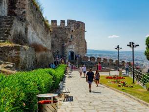 Ontdek de betoverende Balkan: fly & drive avontuur door Bulgarije en Noord-Griekenland incl. vlucht, huurauto en ontbijt