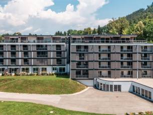 LAST-MINUTE 7=5 SPECIAL! ???? Heerlijke familievakantie in een NIEUW resort met wellness & verblijf in een LUXE appartement aan de Klopeiner See, Oostenrijk nabij Karinthi&euml; + GRATIS toegang tot (8!) activiteiten in de buurt