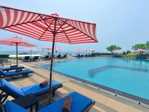 D Varee Jomtien Beach