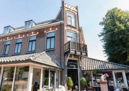 MEGA FIETS DEAL! ⚡ Kom tot rust in het oudste familiehotel van Nederland en ontdek de natuurlijke schoonheid van Drenthe incl. Rituals producten op de kamer!