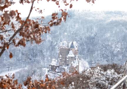 ❄️Geniet van een MAGISCHE winter tijdens een verblijf in een comfortabel hotel met panoramisch uitzicht over de Rijnvallei incl. ontbijt & diner!