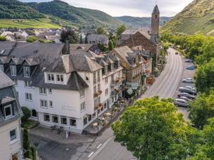 SUPER STUNT! ⚡️Wijn, Wellness & Wandelen: 4-sterren luxe aan de Moezel in het idyllische Ernst ????✨ incl. ontbijt en gratis parkeren!