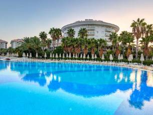 Hotel Seaden Sea World Resort & Spa