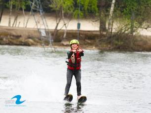 1,5 uur waterskiën bij Waterskicentrum de Kempervennen