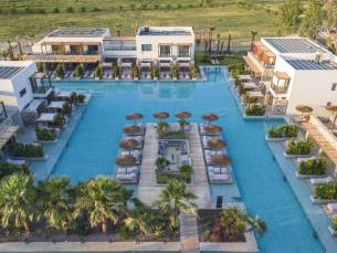 8 daagse vliegvakantie naar Caravia Beach in marmari, griekenland