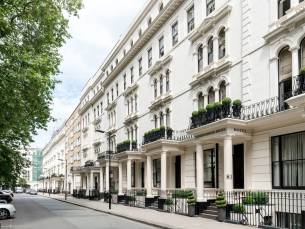Hotel London House