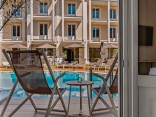 Royal Nidri Suites - logies