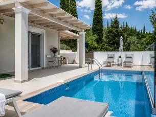 Giardinia Holiday Homes