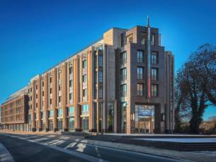 Grand Hotel Valies | Overnacht in een luxe hotel in het centrum van Roermond op 5 minuten afstand van de Designer Outlet