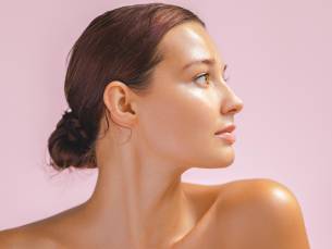 Luxe gezichts- of microneedlingbehandeling(en) naar keuze (60 min)