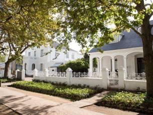 River Manor Boutique Hotel