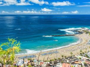 Geniet van een zonnig verblijf op Tenerife in een stijlvol 4*-ADULTS ONLY hotel incl. vlucht, transfer en ontbijt, halfpension of all-inclusive
