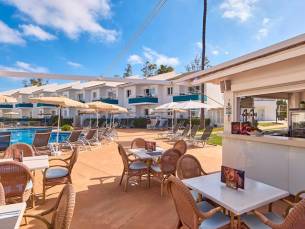 Universal Aparthotel Elisa