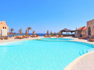 Rohanou Beach Resort