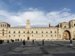 Parador de Le&oacute;n