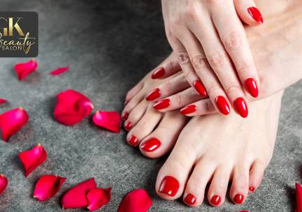 Manicure- en/of pedicurebehandeling in hartje Haarlem