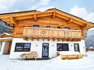 Almdorf Auszeit Premium-Chalet Dachstein V