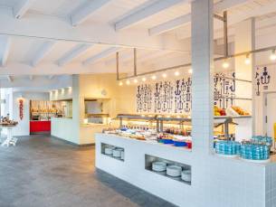 Aparthotel Marina Suites