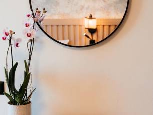 Aqua Beach Front Hotel