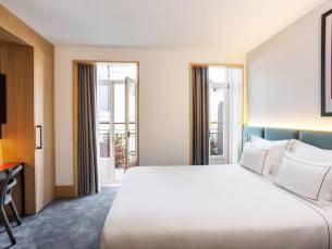 Arts Hotel Porto Tapestry