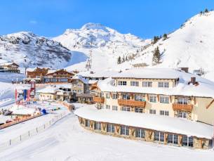 ???? H&eacute;t best bewaarde wintersportgeheim: Halfpension in een 4*-hotel met wellness, gelegen in de prachtige regio Lungau in het Salzburgerland Incl. GRATIS parkeren & skibus