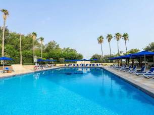 BM Beach Hotel